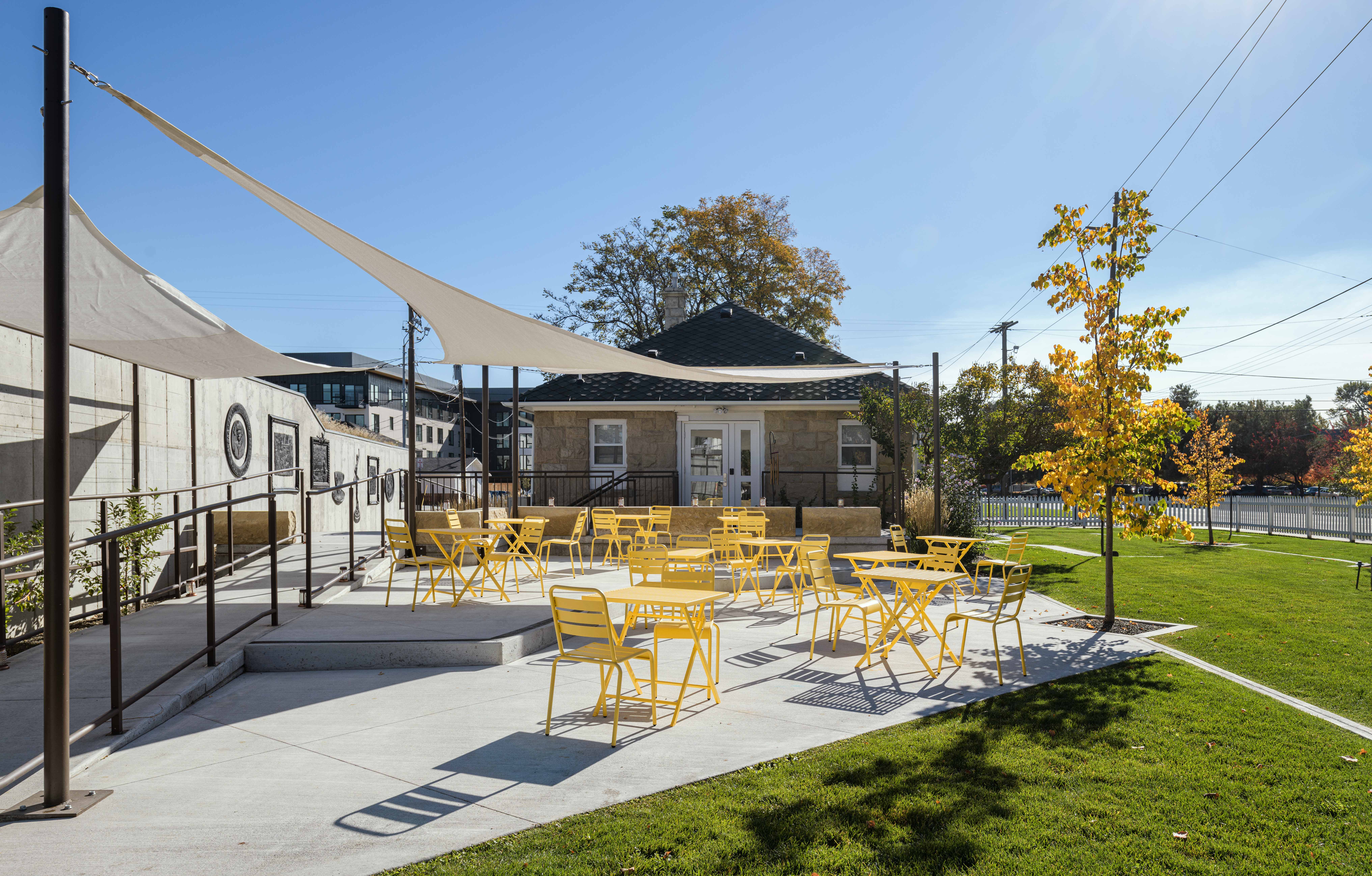 Gabe Border-Erma Fall- Small-8.jpg